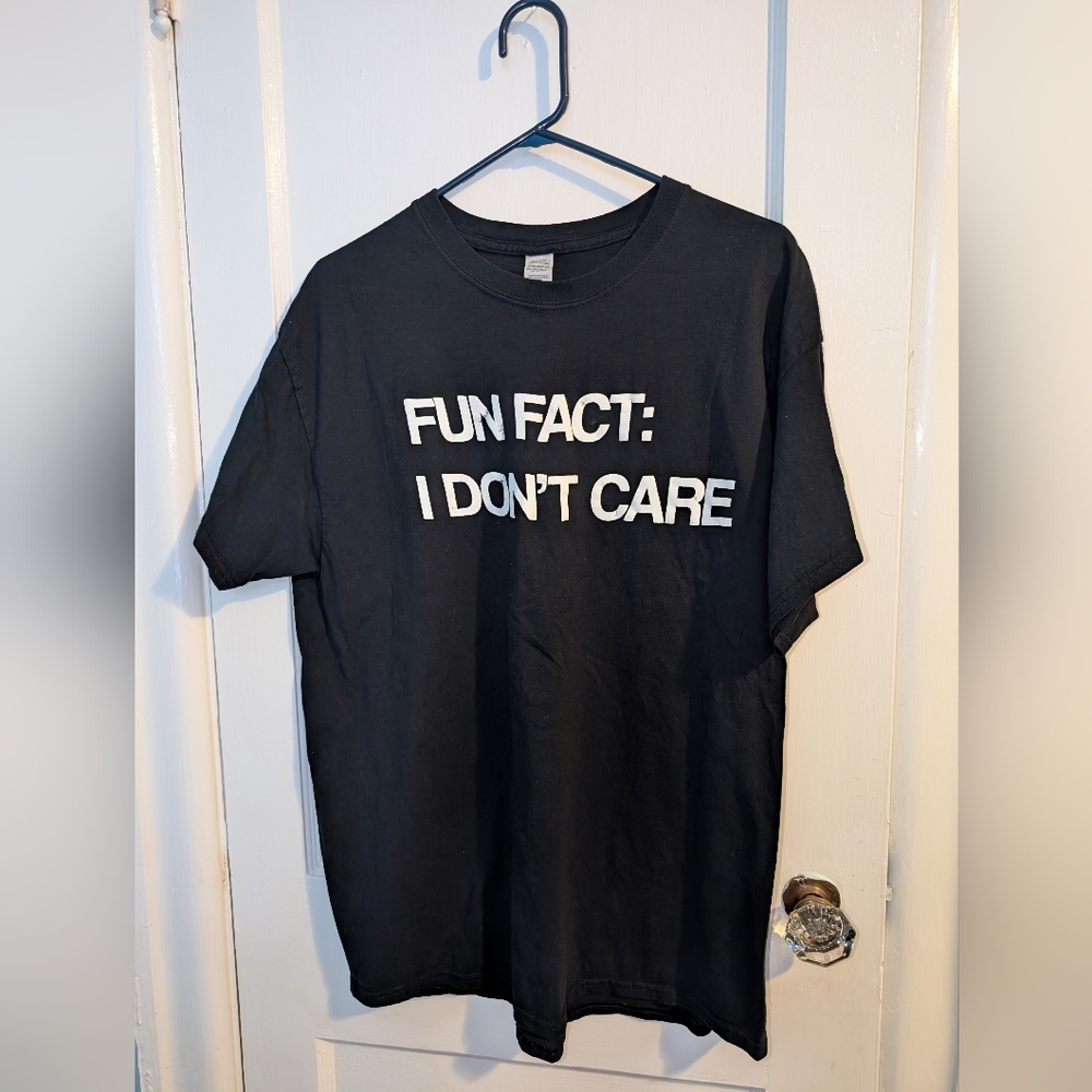 Gildan Fun Fact: I Don't Care Black T-Shirt Pre-owned